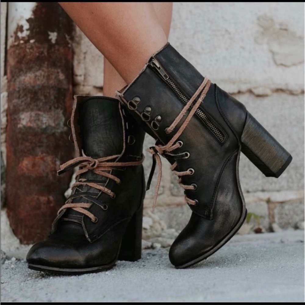 RARE Freebird Hollis booties by Steven size 9